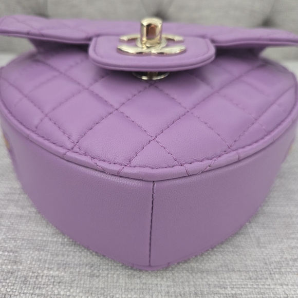 Chanel Purple Quilted Women's Bag - Picture 3 of 13